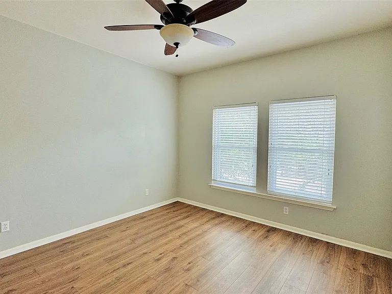 401 Witte — Photo 21