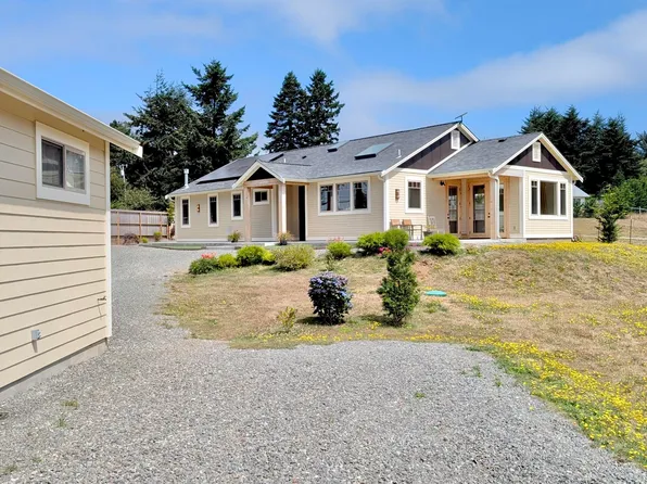 1830 Dixie Ln, McKinleyville, CA 95519