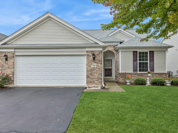 2596 Venetian Ln, Elgin, IL 60124