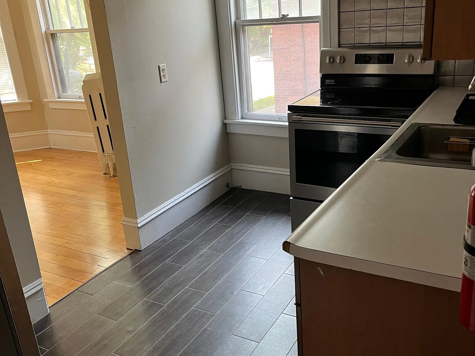 11 N Willard St — Photo 3