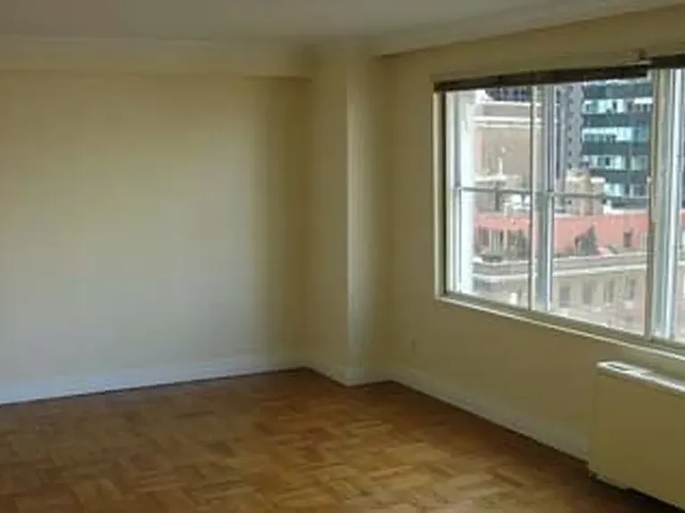 60 W 57th St #PHD — Photo 2