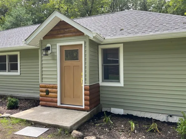 28 Cupsaw Dr, Ringwood, NJ 07456