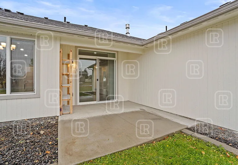 17020 E Knox Ln — Photo 31