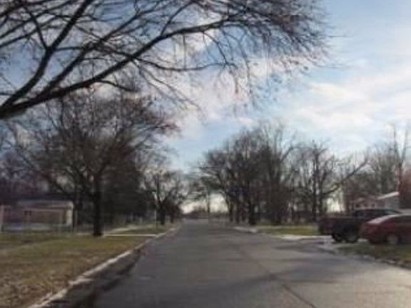 5th image of 3728 Dakota Ave