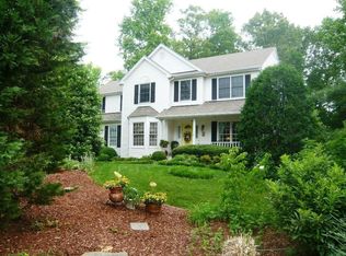 16 N Pointe Dr, Falmouth, VA 22405