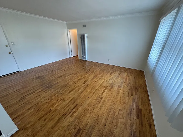 1736 S Robertson Blvd #5 — Photo 12