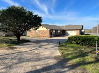 426742 E 1100th Rd, Checotah, OK 74426