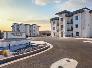 983 W State St #C-101, Hurricane, UT 84737