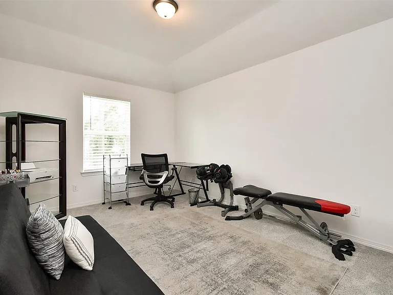 8922 Stanley Oak Dr — Photo 36