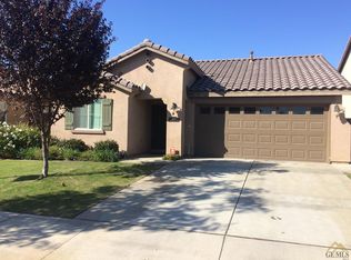 6113 Continental Dr, Bakersfield, CA 93313