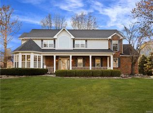 4 Goldenrod Ln, Edwardsville, IL 62025