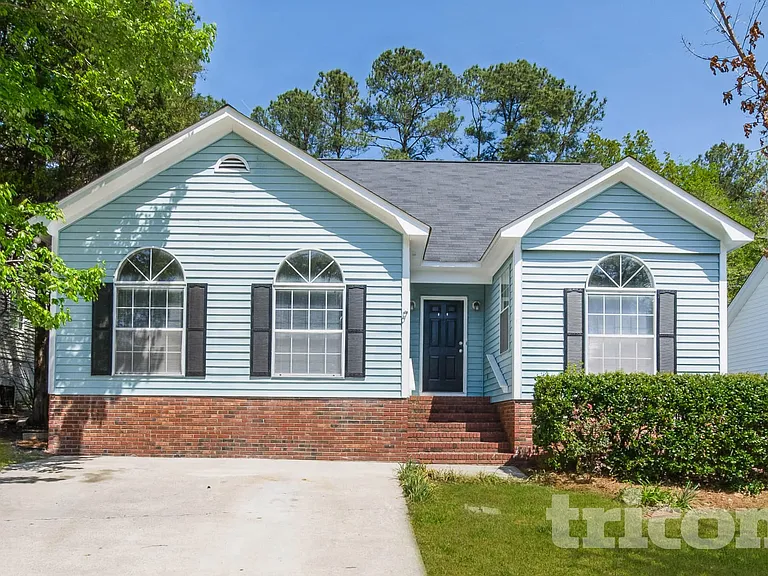 207 Salusbury Ln — Photo 1