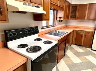 1124 4th Ave #1, Beaver Falls, PA 15010