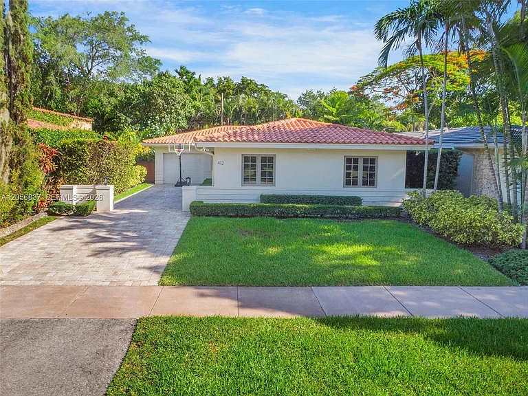 412 Gerona Ave — Photo 2