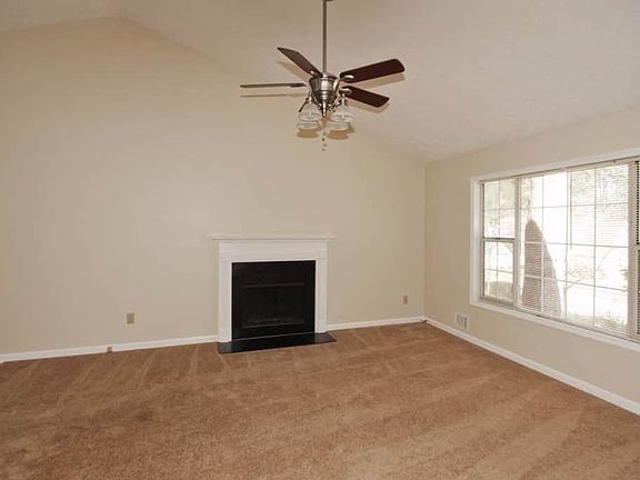 5th image of 4589 Harriet Ln