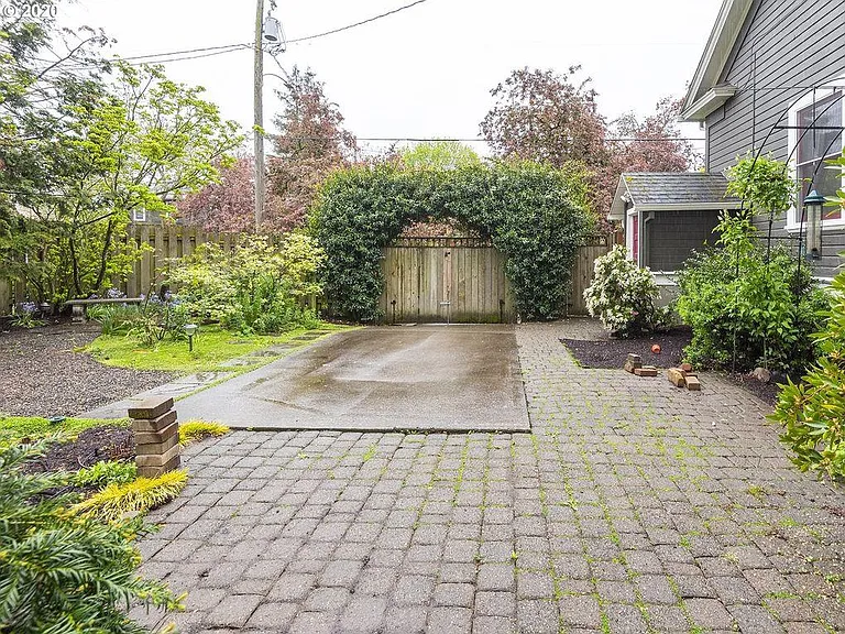 8134 SE 15th Ave — Photo 19