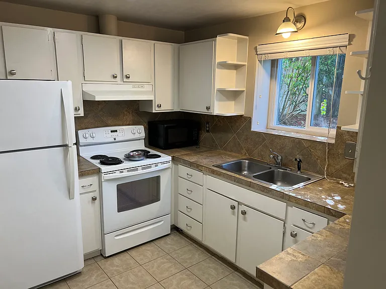 1116 Market St — Photo 4