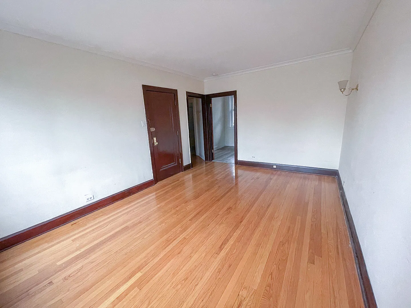 Studio, 400 sqft, $1,400 — Photo 4