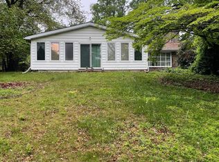 24 Winding Ln, Feasterville, PA 19053