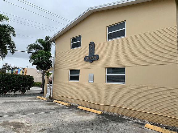 4th image of 111 N L St APT 2