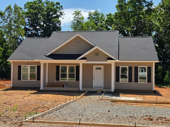 65 Heritage Ln, Hardy, VA 24101