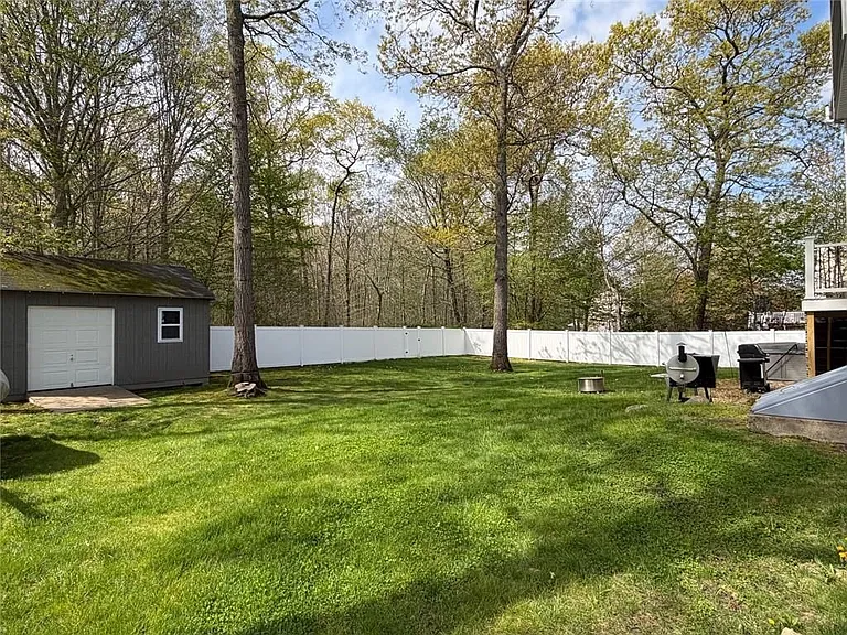 23 Beechwood Hollow St — Photo 41