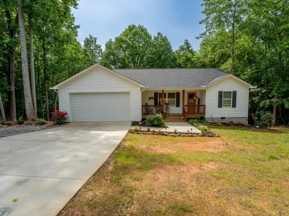 462 Day Star Ln, Mount Airy, GA 30563