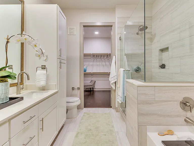 The Laurel Preston Hollow — Photo 9