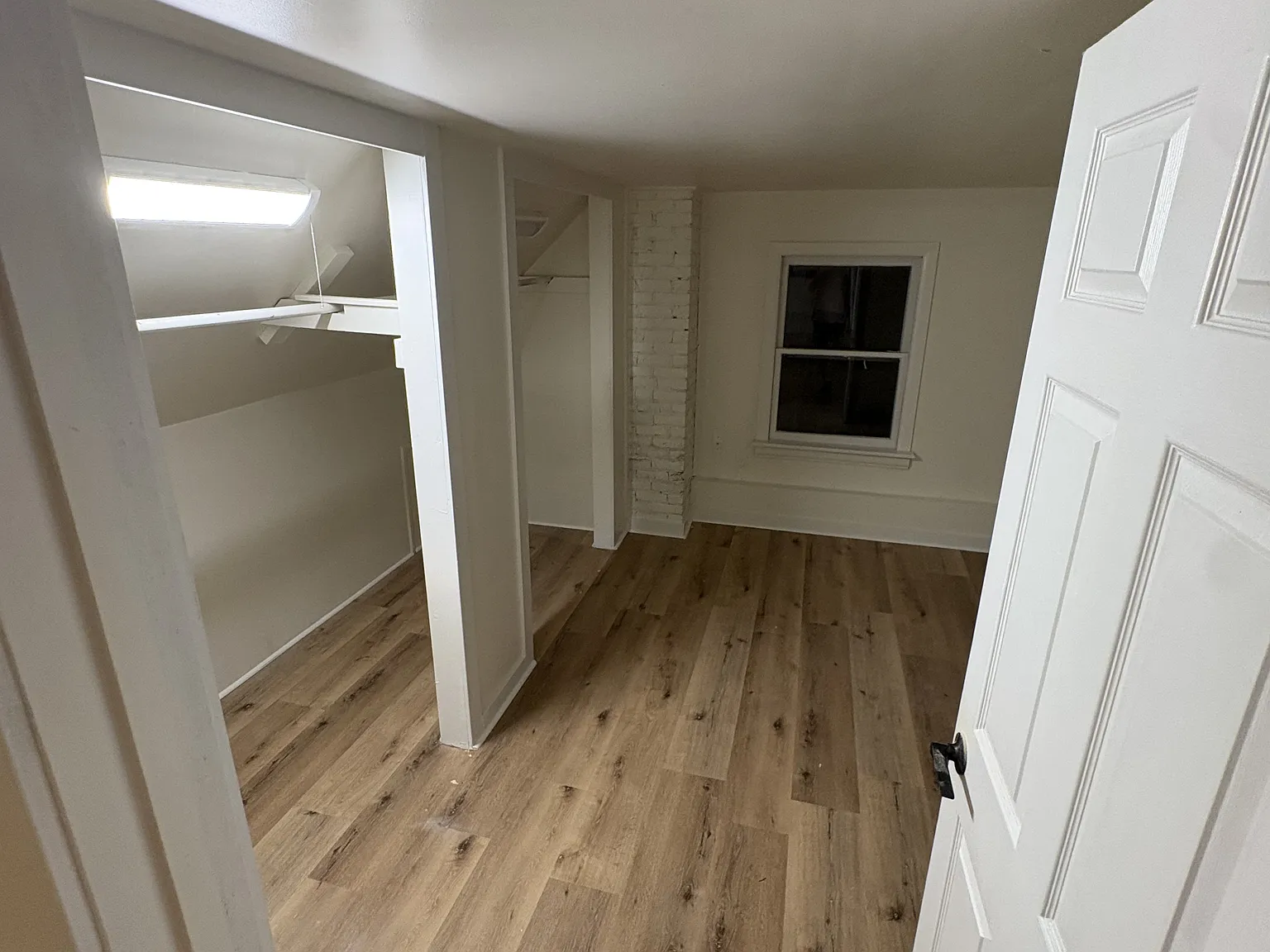 1 bed, 1200 sqft, $1,400 — Photo 4