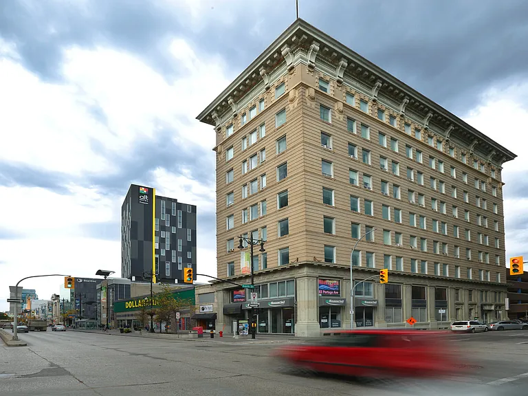 283 Portage Ave — Photo 7