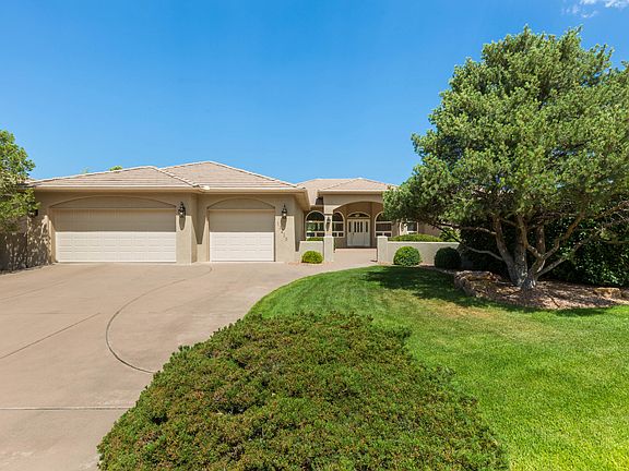 5th image of 13215 Canyon Edge Trl NE