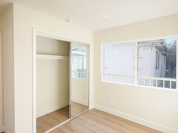3rd image of 1478 S Wooster St #3/4