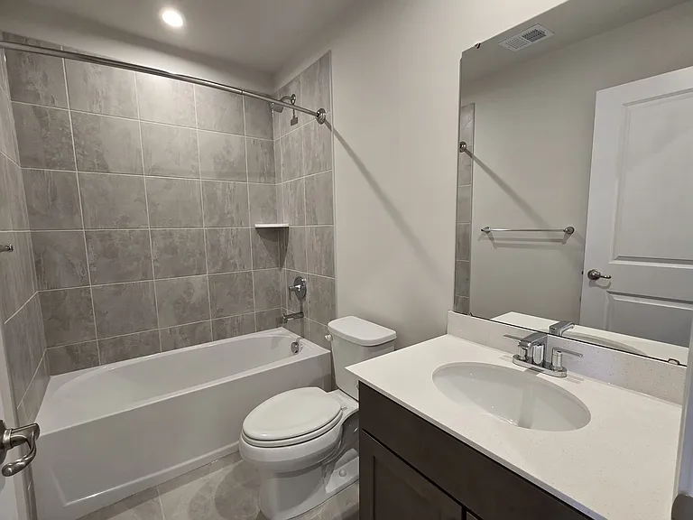4928 Dunhaven Dr — Photo 31