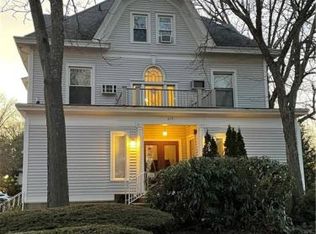 678 Savin Ave APT 1A, West Haven, CT 06516