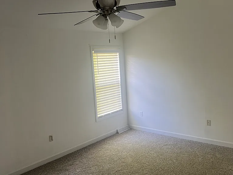 409 Rivervale Rd — Photo 23