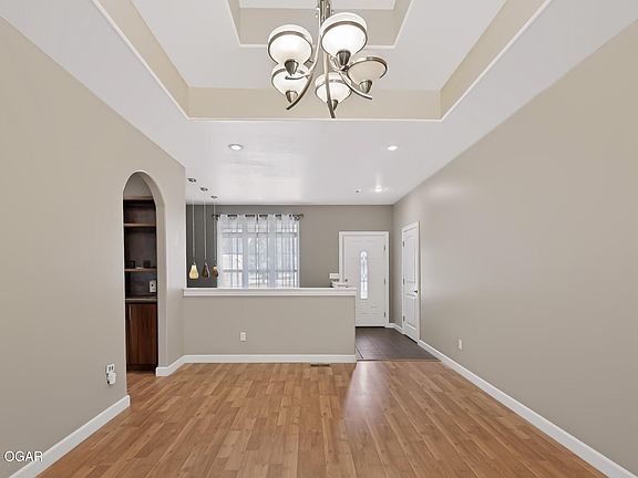 5th image of 3106 N Brownell Ave
