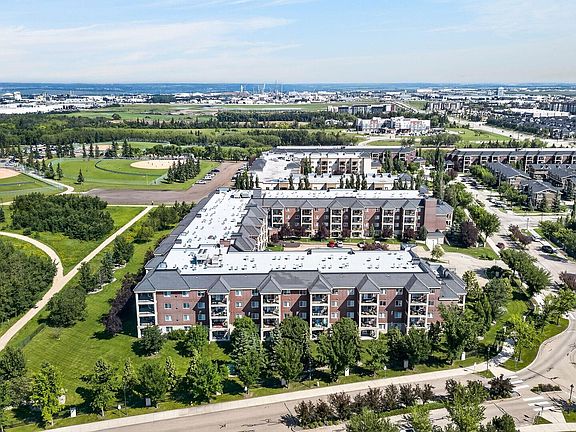 4th image of 300 Palisades Way #123