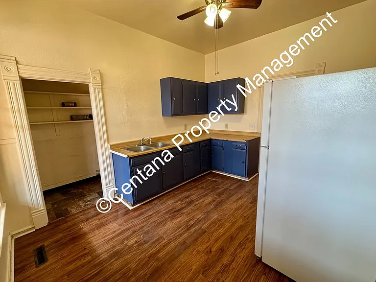 730-732 W Granite St — Photo 16