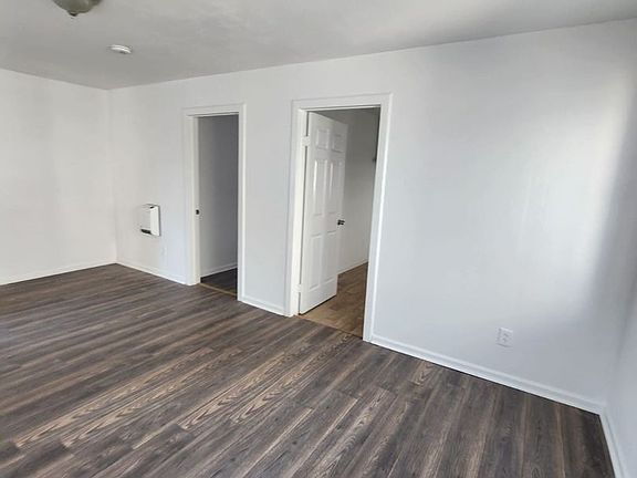 5th image of 847 E 27th St #1/2