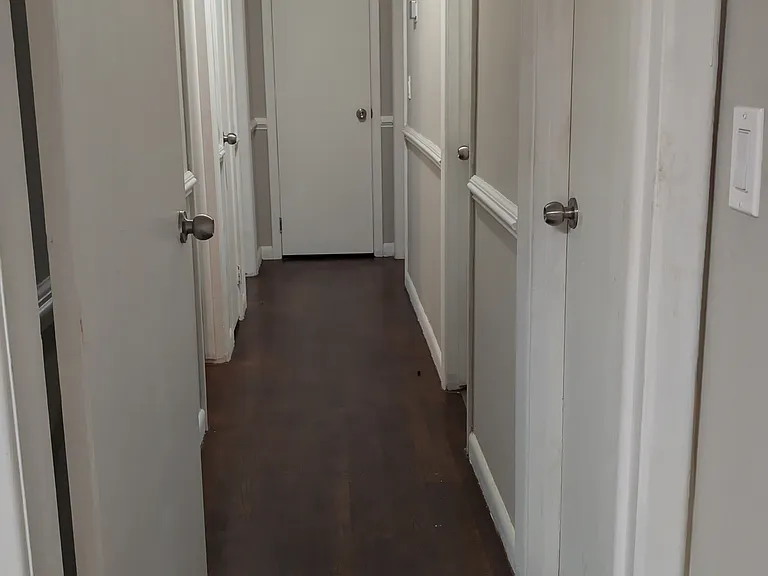 10574 Dorchester Rd — Photo 14