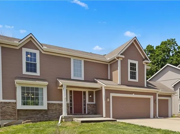 2332 24th St, Leavenworth, KS 66048