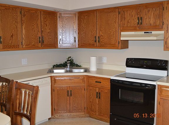 3rd image of 107 Caterpillar Dr APT 2D