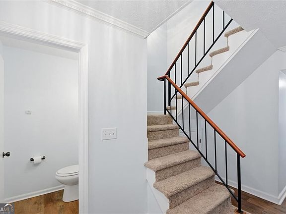 3rd image of 2472 Lehaven Dr