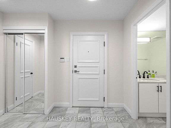 3rd image of 3800 Yonge St #402