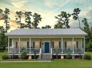 669 Seal Blvd, Bay Saint Louis, MS 39520
