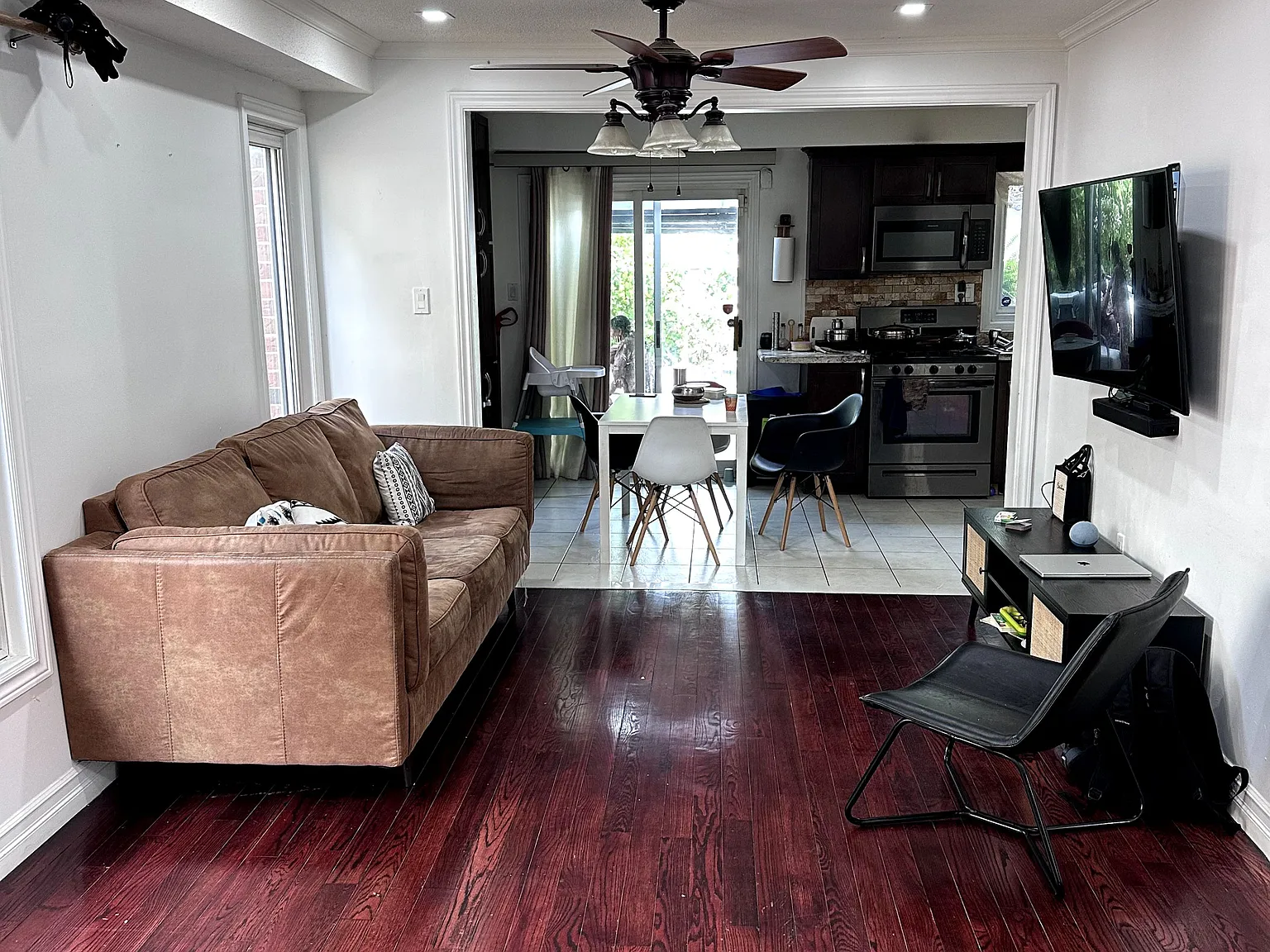 3 bed, $2,700 — Photo 3