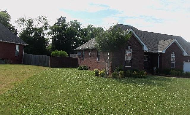 2nd image of 620 Stonetrace Dr