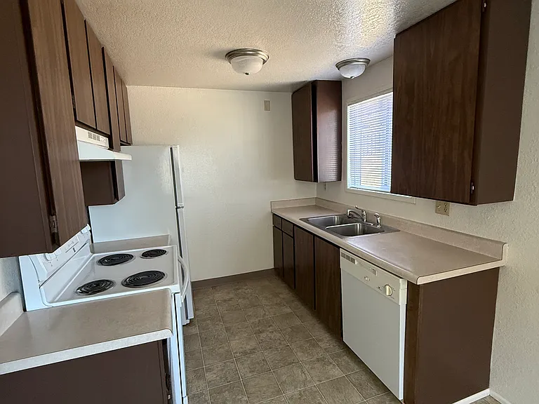 2280 Virginia Ave #7 — Photo 6