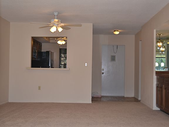 3rd image of 275 Mission Trl W Unit C
