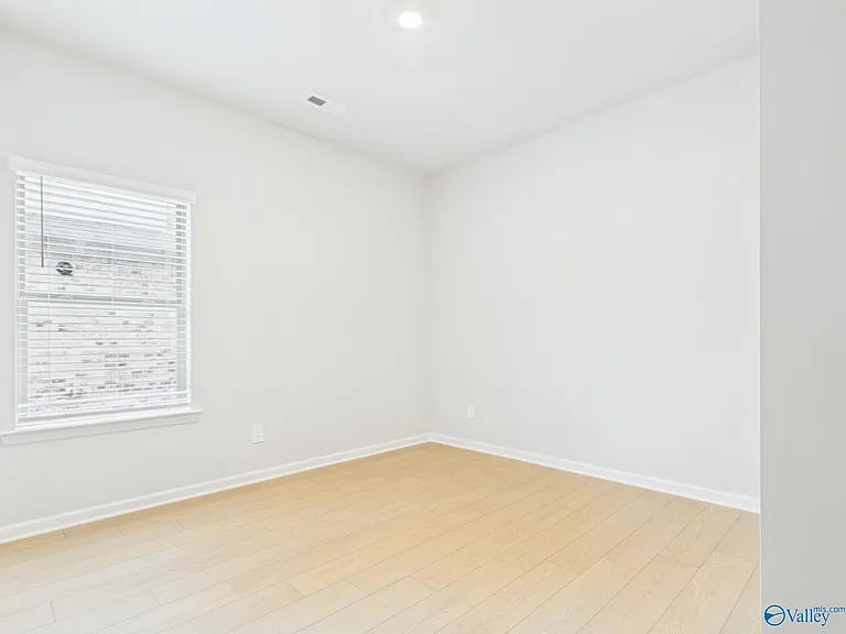 18072 Longleaf Dr — Photo 26